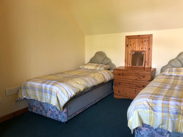 Twinroom front 768x576
